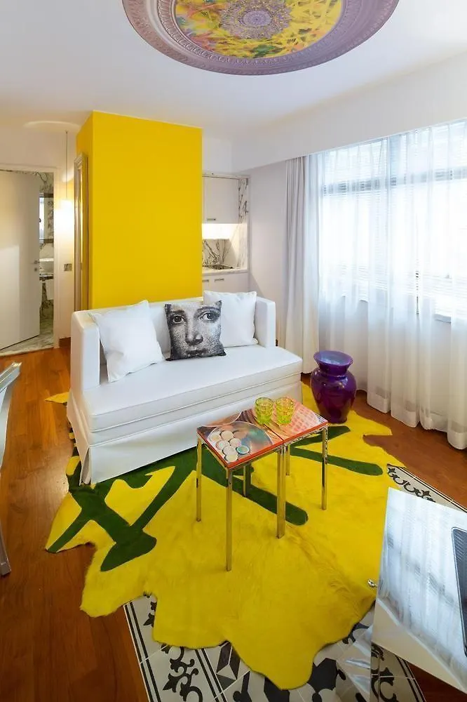 J Plus Hotel By Yoo Hong Kong