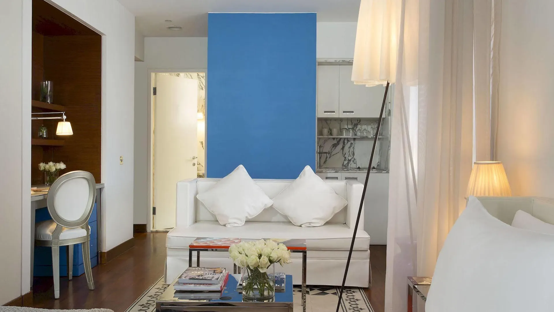 J Plus Hotel By Yoo Hong Kong